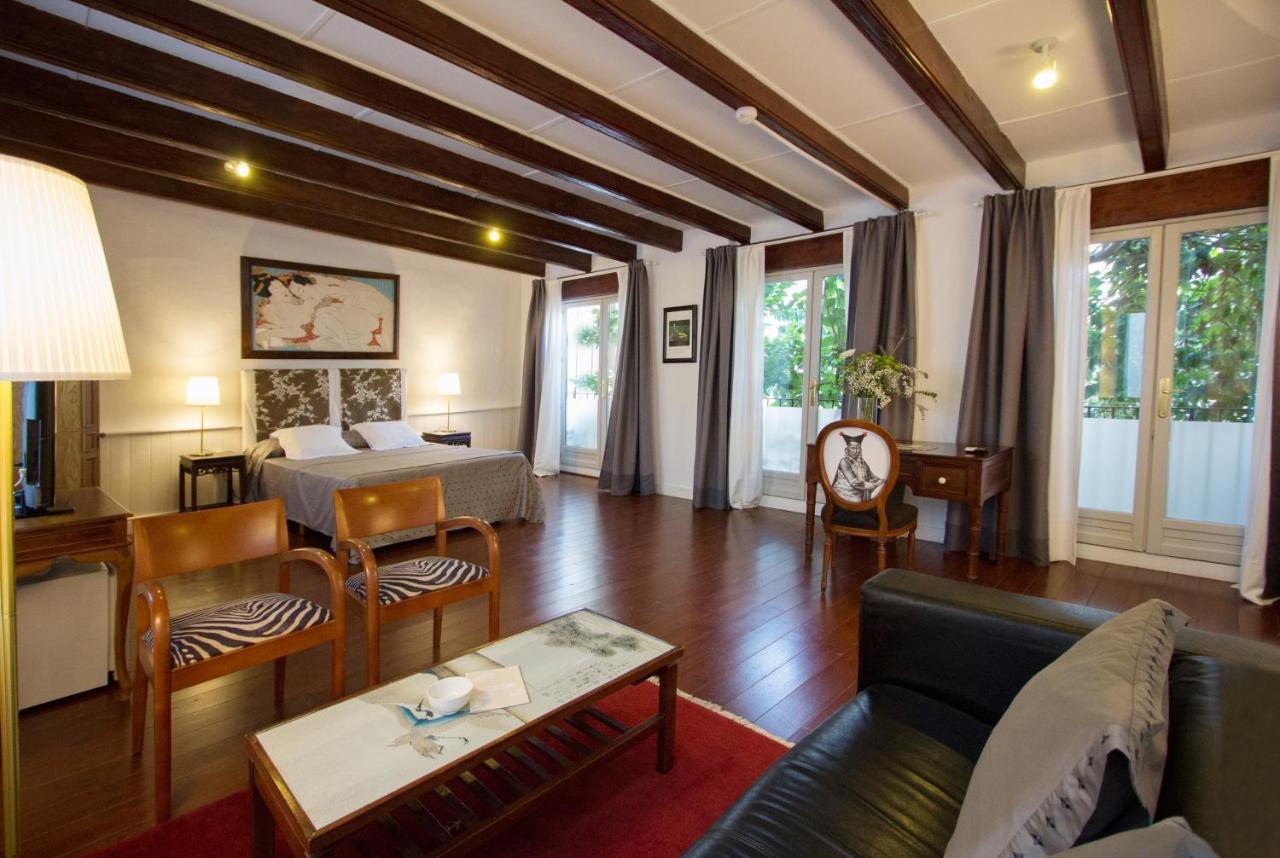 Art Boutique Hotel Chamarel Denia Bagian luar foto