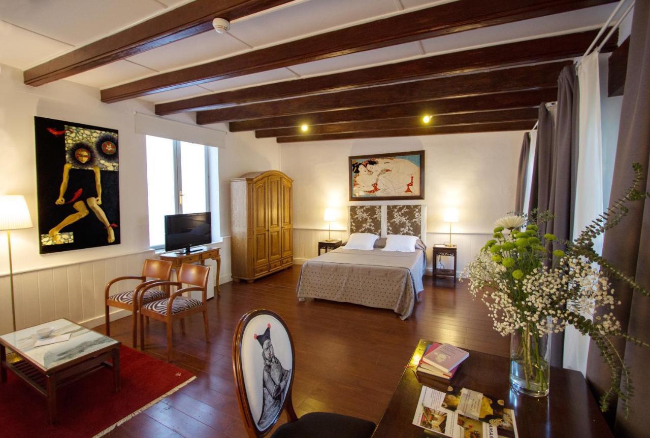 Art Boutique Hotel Chamarel Denia Bagian luar foto