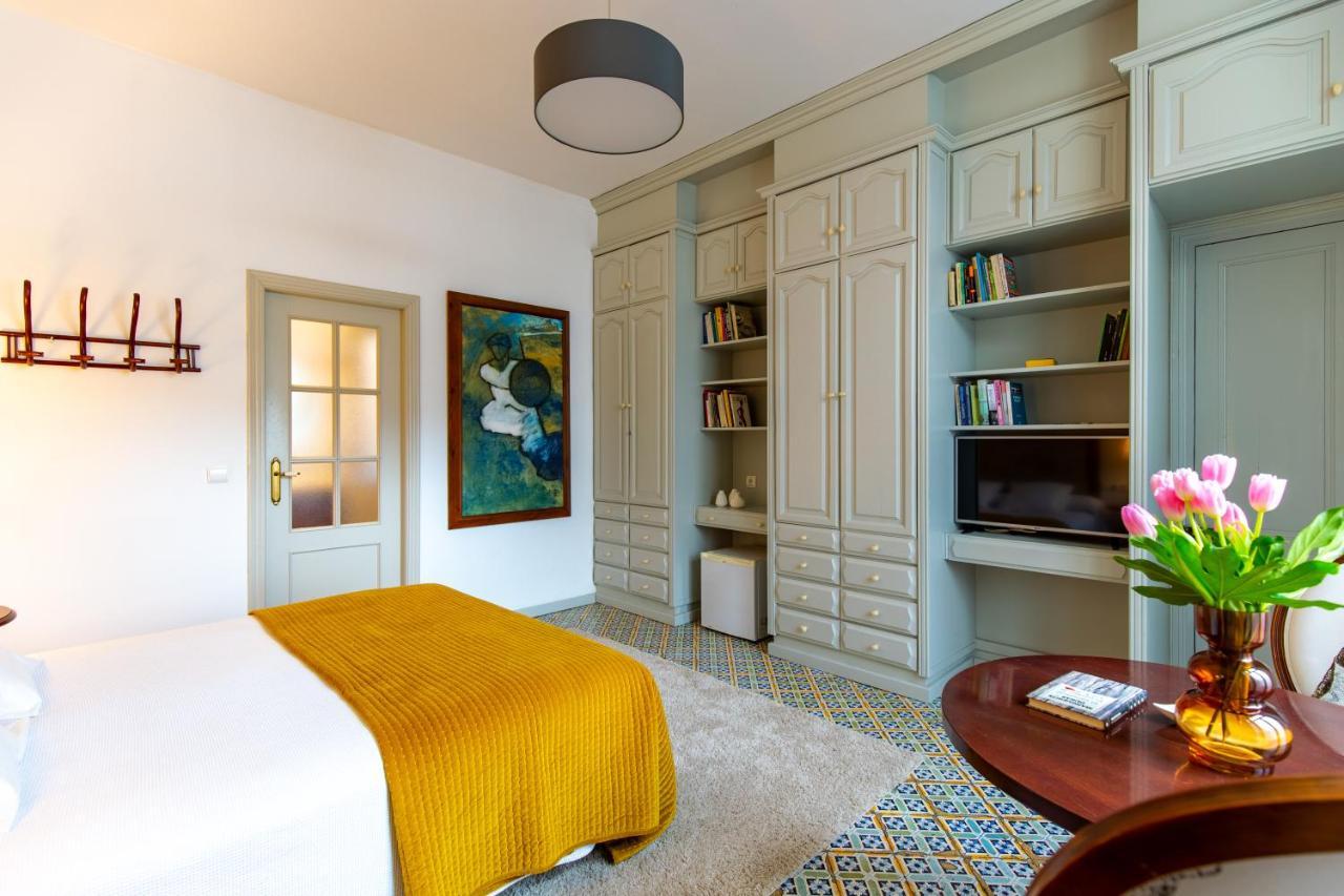 Art Boutique Hotel Chamarel Denia Bagian luar foto
