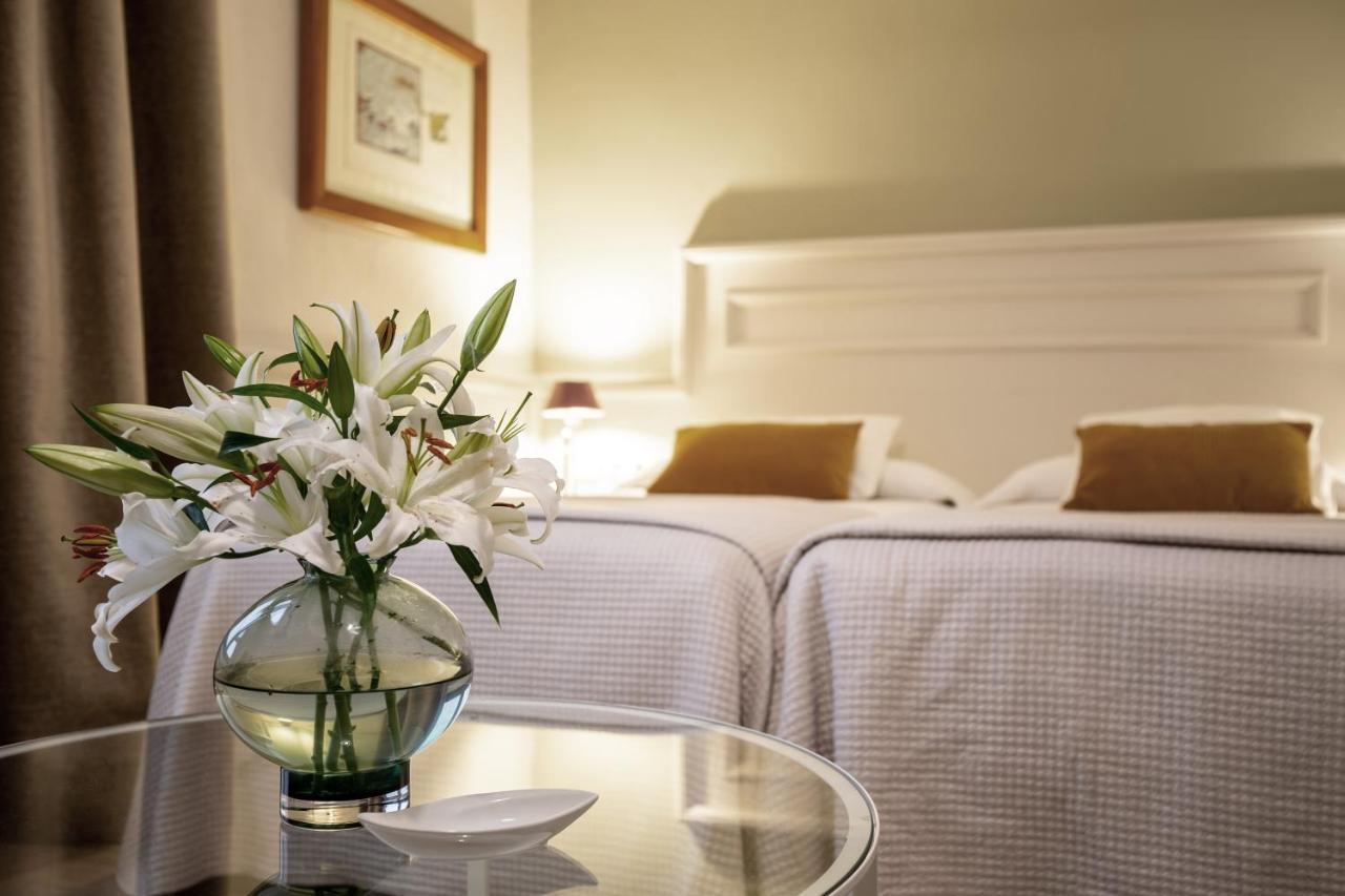 Art Boutique Hotel Chamarel Denia Bagian luar foto