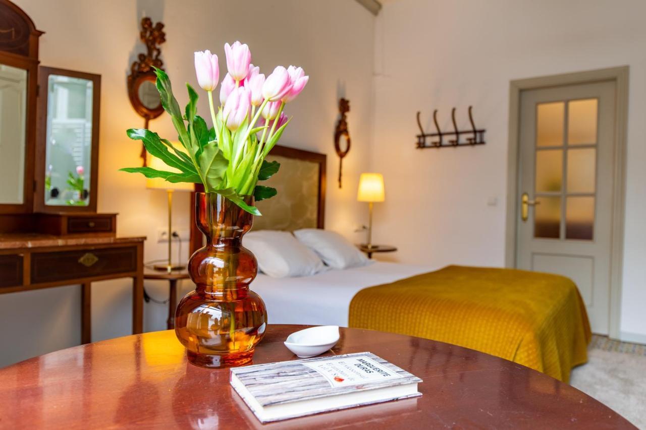 Art Boutique Hotel Chamarel Denia Bagian luar foto
