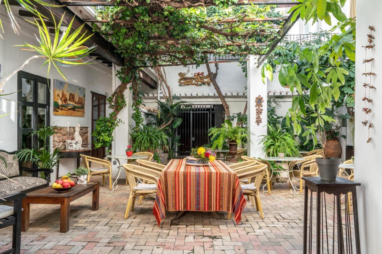 Art Boutique Hotel Chamarel Denia Bagian luar foto