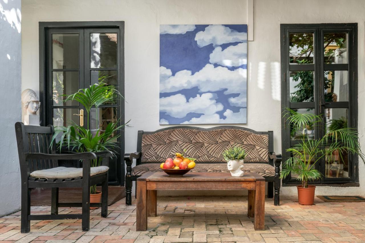 Art Boutique Hotel Chamarel Denia Bagian luar foto
