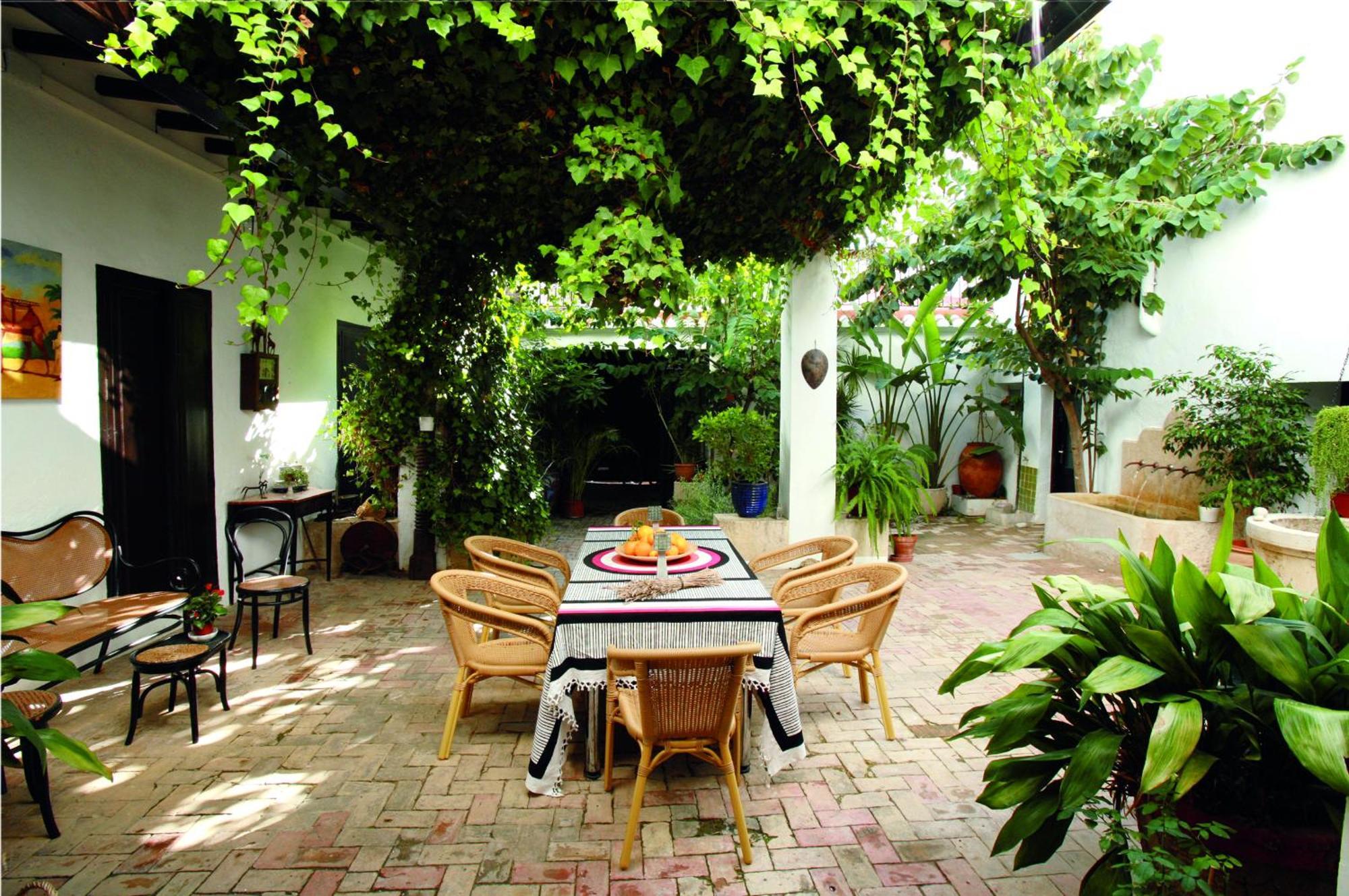 Art Boutique Hotel Chamarel Denia Bagian luar foto